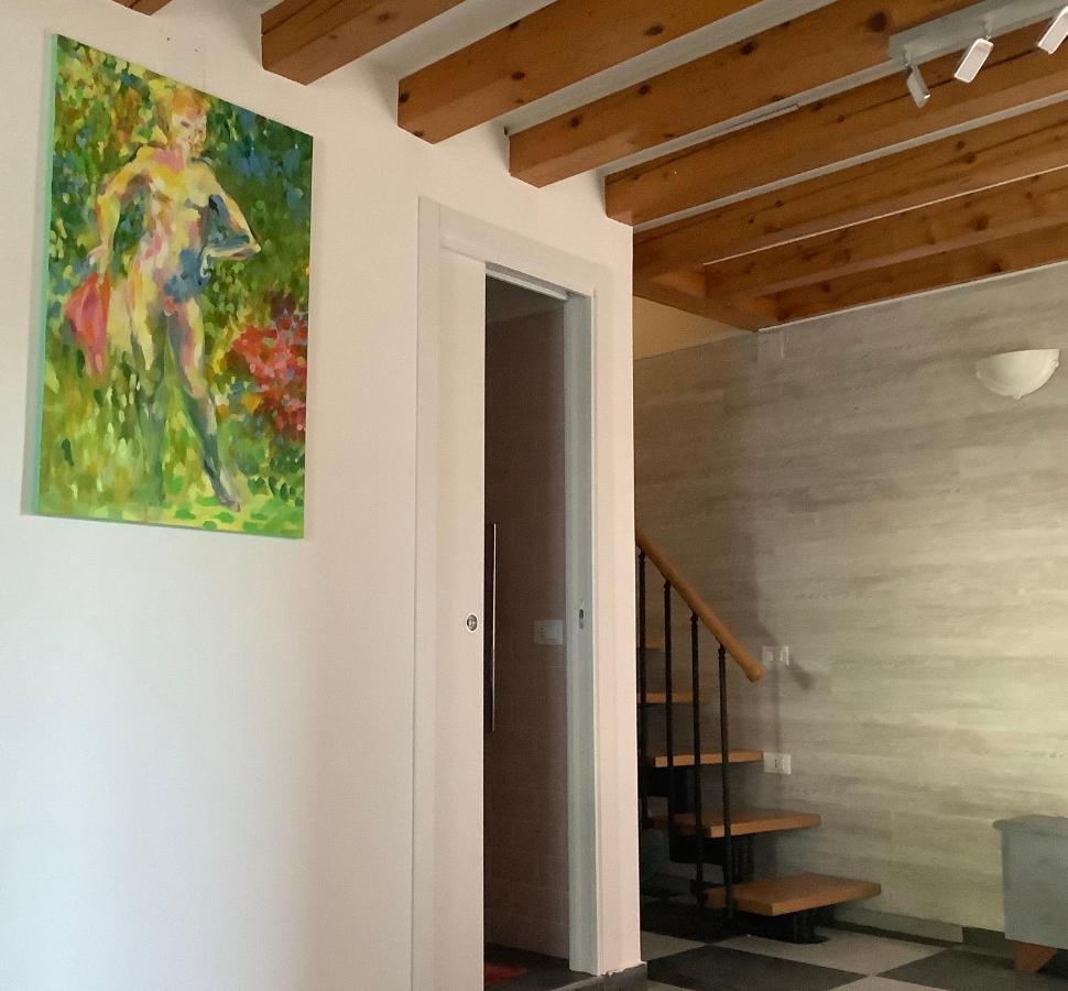 Night Galleria Holiday Home - Bed & Art In Burano - The Pink House Εξωτερικό φωτογραφία