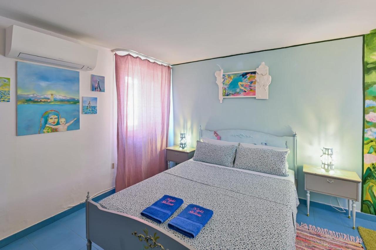 Night Galleria Holiday Home - Bed & Art In Burano - The Pink House Εξωτερικό φωτογραφία