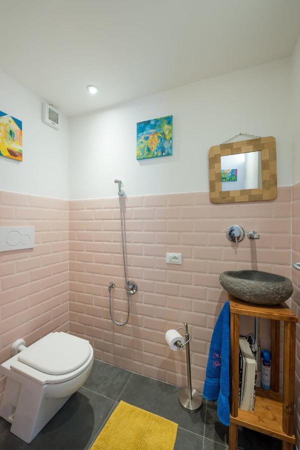 Night Galleria Holiday Home - Bed & Art In Burano - The Pink House Εξωτερικό φωτογραφία