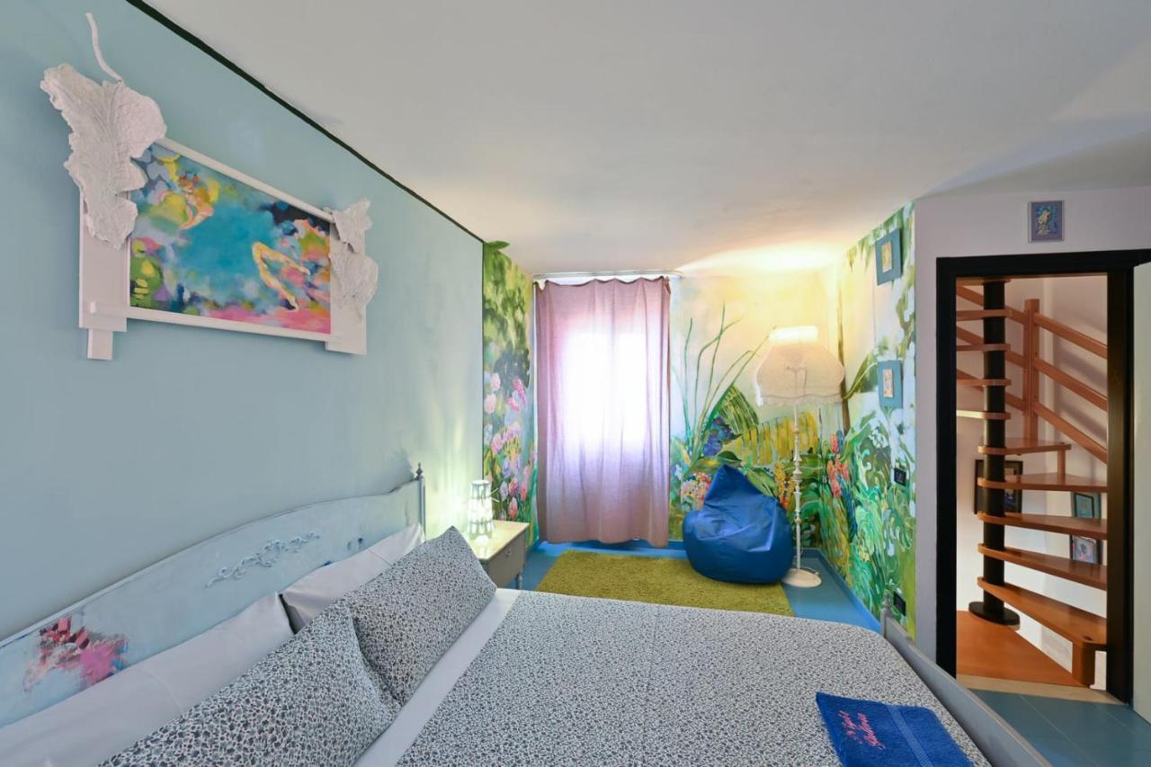 Night Galleria Holiday Home - Bed & Art In Burano - The Pink House Εξωτερικό φωτογραφία